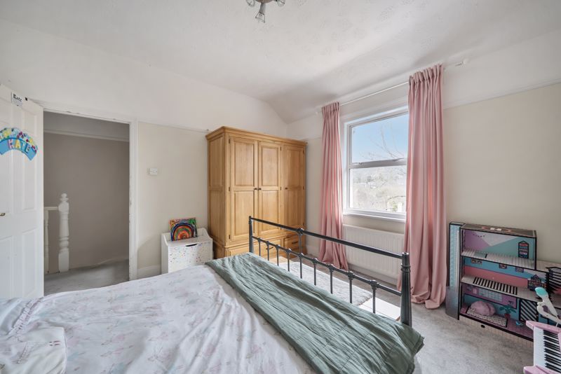Bedroom- click for photo gallery